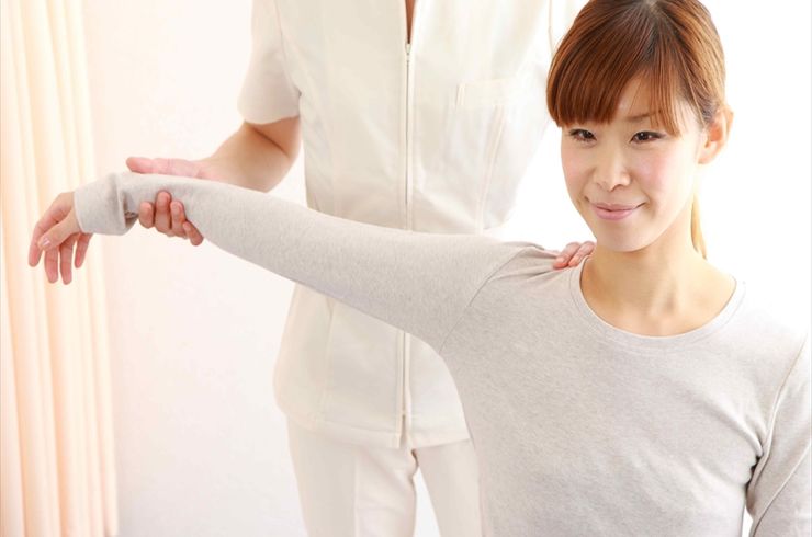 肩が上がらない